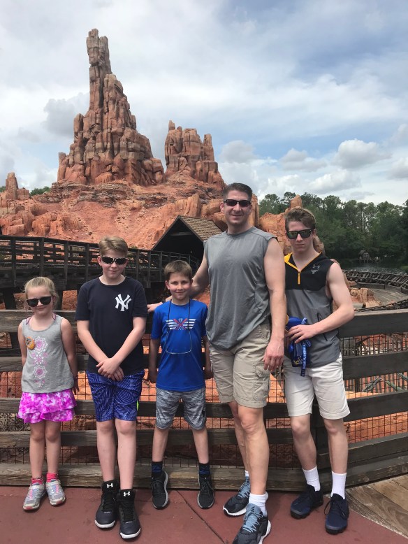 dZF4XoTnQsyIxCvxW3o1zw